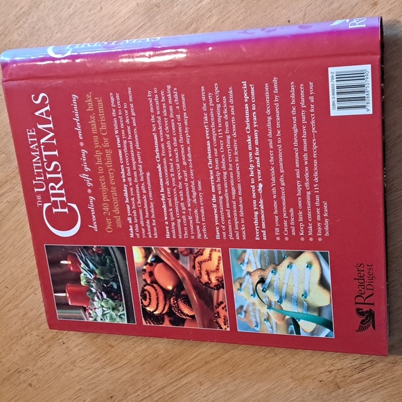 288 page Readers digest ultimate christmas project book - Picture 2 of 4